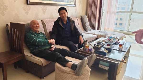 （照片）五一五隊開展元旦春節期間走訪慰問老干部老職工活動